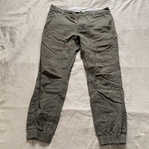 Levi olive green joggers